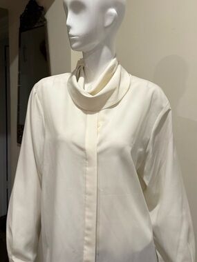Vintage Pendleton blouse with Convertible scarf/tie collar
